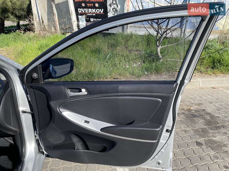 Седан Hyundai Accent 2011 в Чорноморську