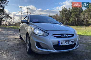 Седан Hyundai Accent 2011 в 