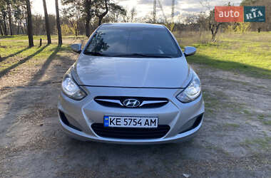 Седан Hyundai Accent 2011 в 