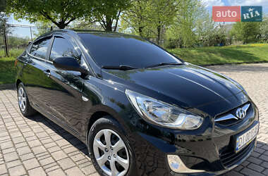 Седан Hyundai Accent 2011 в Надворной