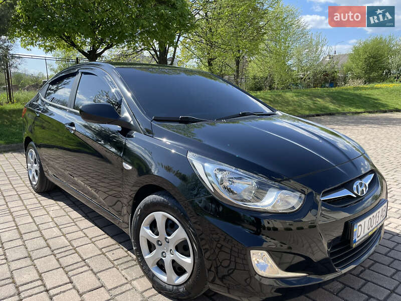 Hyundai Accent 2011