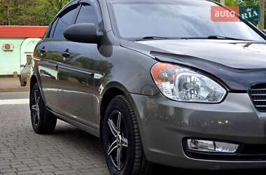 Седан Hyundai Accent 2010 в 