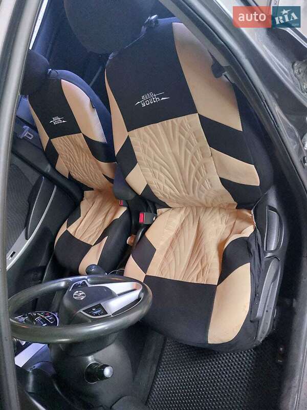 Седан Hyundai Accent 2012 в Львове