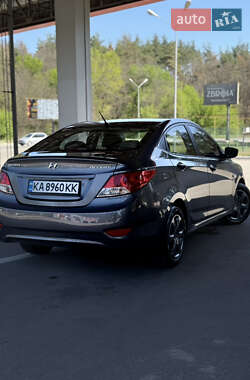 Седан Hyundai Accent 2013 в 