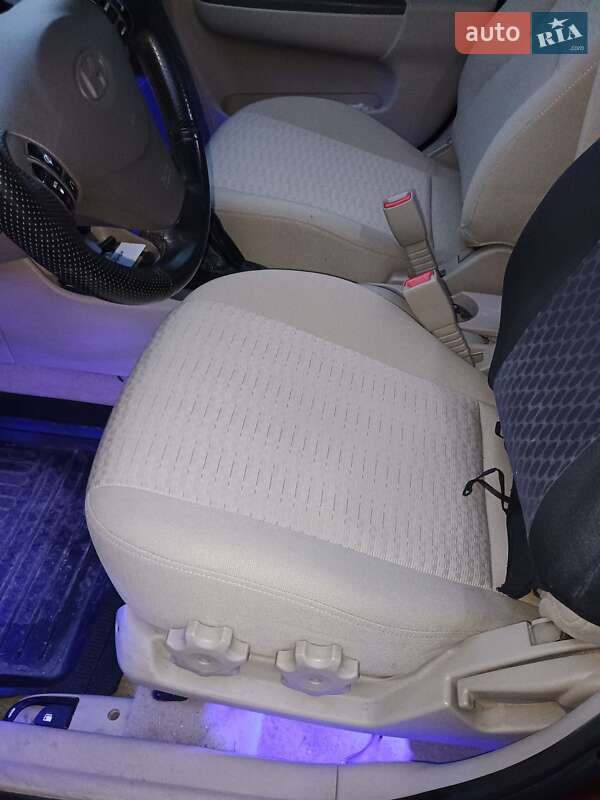 Седан Hyundai Accent 2008 в Дніпрі