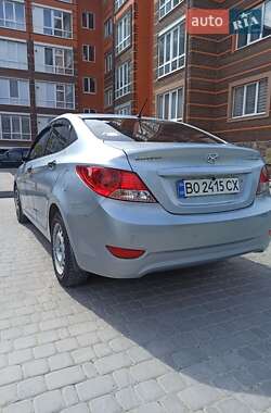 Седан Hyundai Accent 2011 в 
