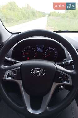 Седан Hyundai Accent 2011 в 
