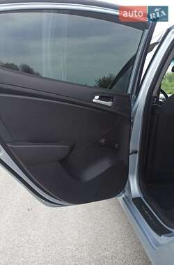 Седан Hyundai Accent 2011 в 