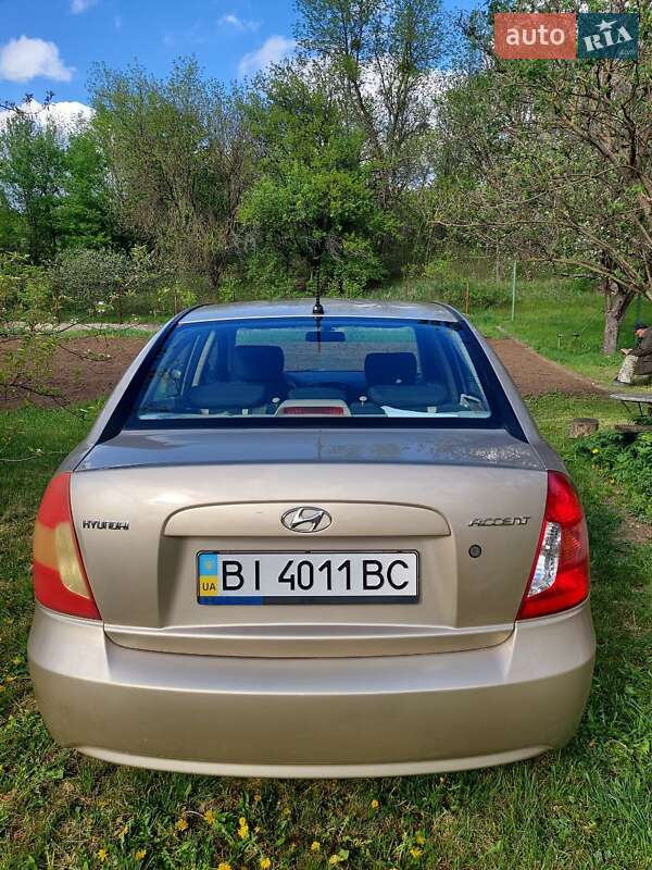 Седан Hyundai Accent 2008 в Полтаве