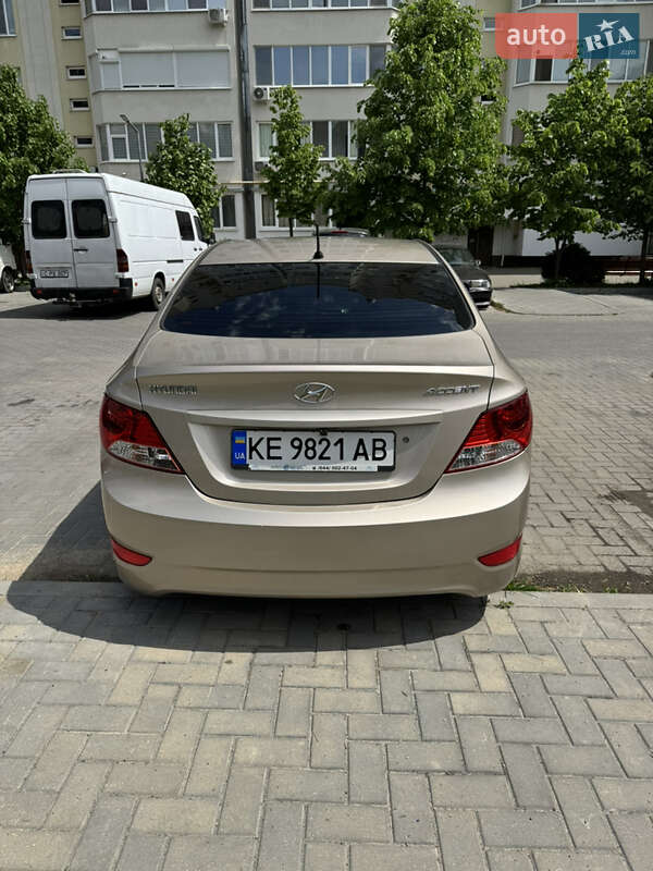 Седан Hyundai Accent 2011 в Одесі
