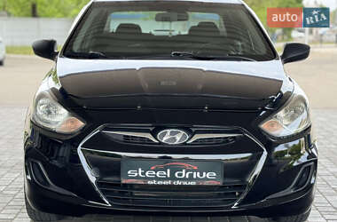Седан Hyundai Accent 2013 в Николаеве