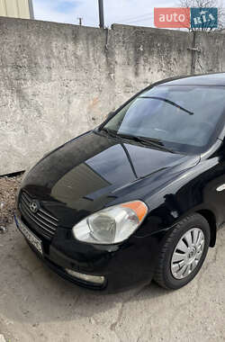 Хэтчбек Hyundai Accent 2008 в 