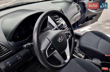 Седан Hyundai Accent 2011 в 