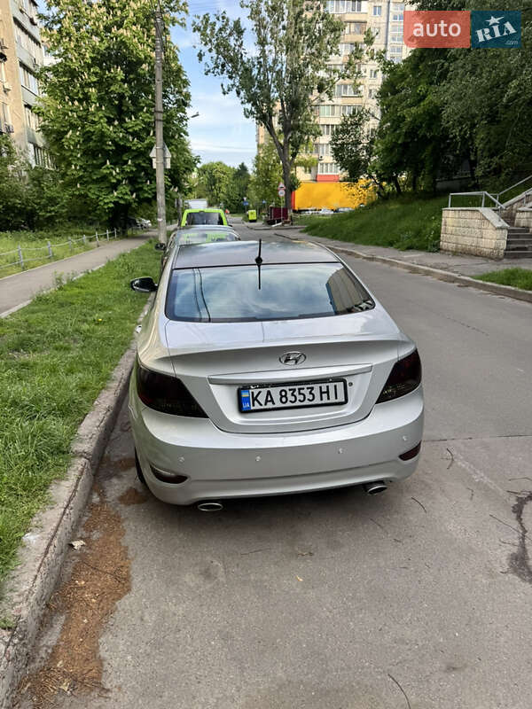 Седан Hyundai Accent 2012 в 