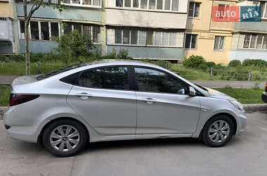 Седан Hyundai Accent 2012 в 