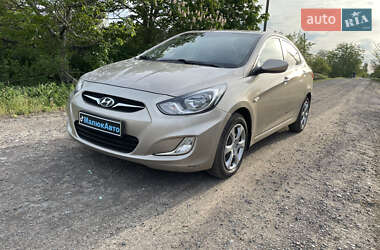Седан Hyundai Accent 2011 в Миколаєві