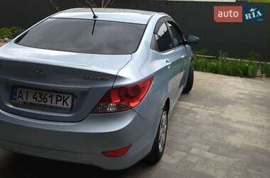 Седан Hyundai Accent 2011 в 