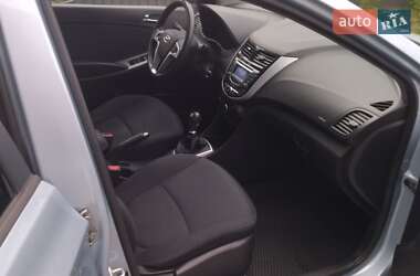 Седан Hyundai Accent 2011 в 