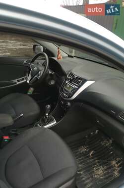 Седан Hyundai Accent 2012 в Киеве