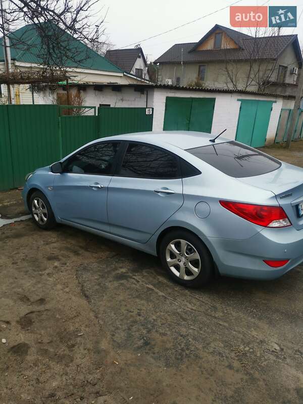 Седан Hyundai Accent 2012 в Києві фото 7 Седан Hyundai Accent 2012 в Києві