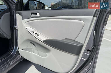 Седан Hyundai Accent 2014 в 