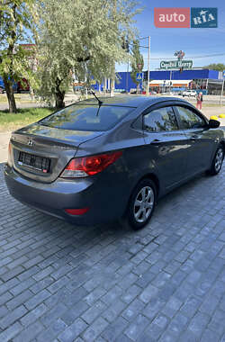 Седан Hyundai Accent 2012 в 