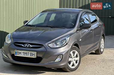 Седан Hyundai Accent 2013 в Сумах