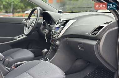Седан Hyundai Accent 2012 в 