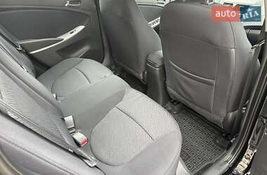 Седан Hyundai Accent 2012 в 