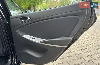 Седан Hyundai Accent 2012 в 