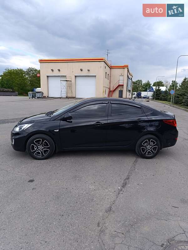 Седан Hyundai Accent 2011 в Харькове