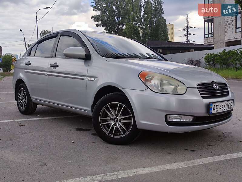 Седан Hyundai Accent 2008 в Киеве