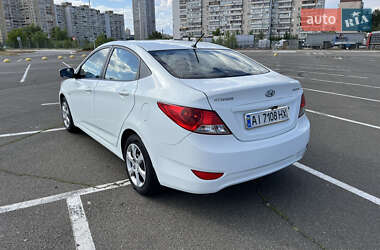 Седан Hyundai Accent 2011 в 
