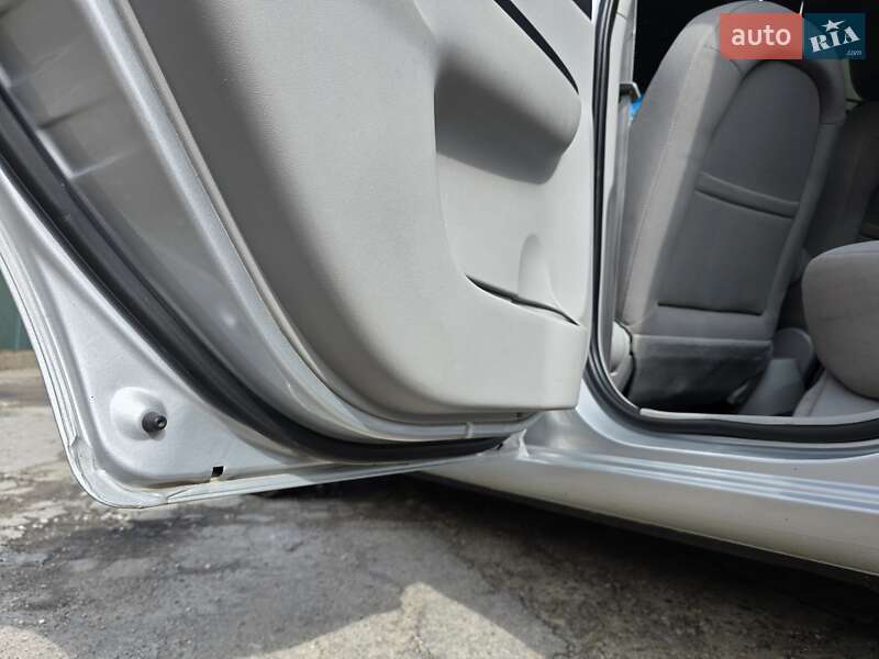 Седан Hyundai Accent 2008 в Запоріжжі