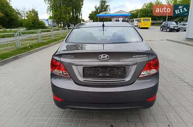 Седан Hyundai Accent 2011 в 