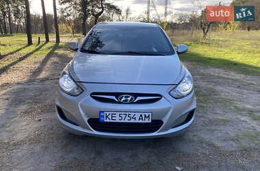 Седан Hyundai Accent 2011 в 