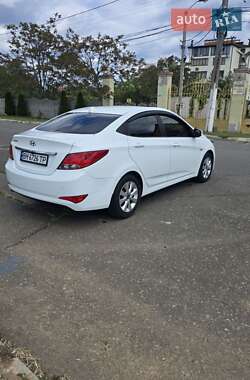 Седан Hyundai Accent 2016 в 