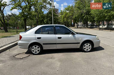 Лифтбек Hyundai Accent 2005 в 