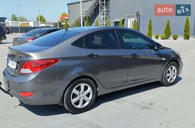 Седан Hyundai Accent 2011 в 