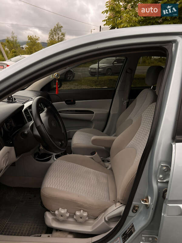 Седан Hyundai Accent 2008 в Надворной