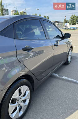 Седан Hyundai Accent 2016 в 
