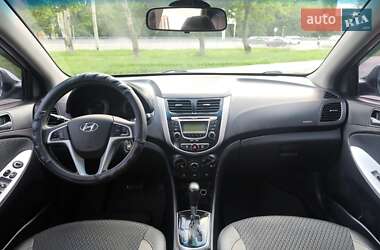 Седан Hyundai Accent 2011 в 
