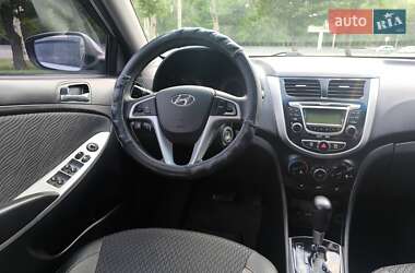 Седан Hyundai Accent 2011 в 