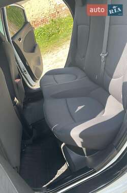 Седан Hyundai Accent 2012 в 