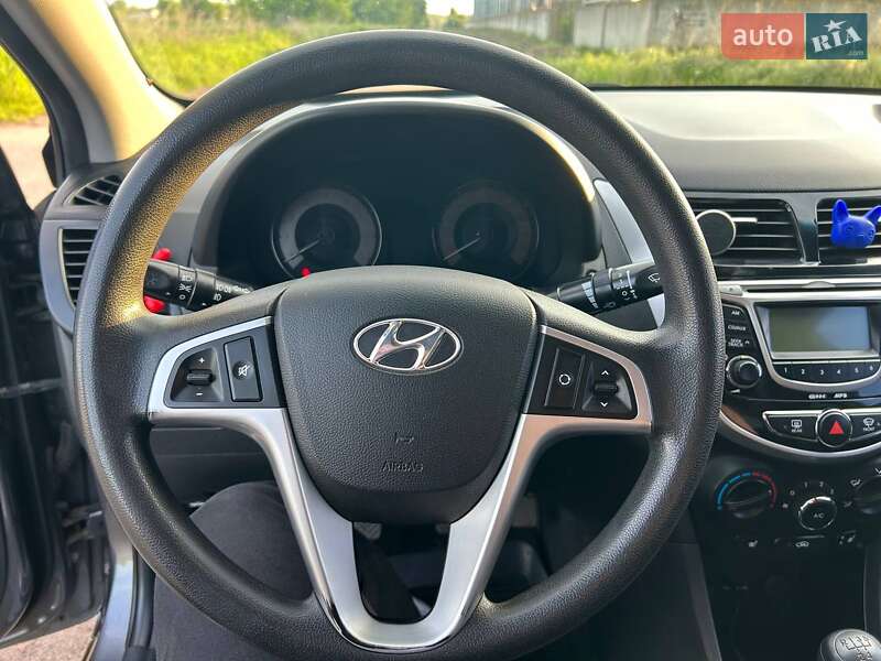 Седан Hyundai Accent 2011 в Києві