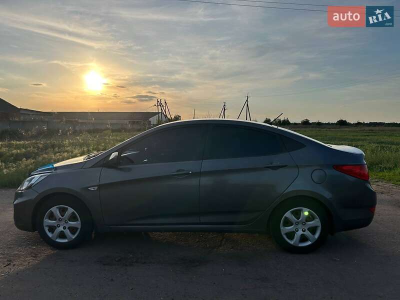 Седан Hyundai Accent 2011 в Києві