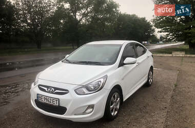 Седан Hyundai Accent 2013 в 