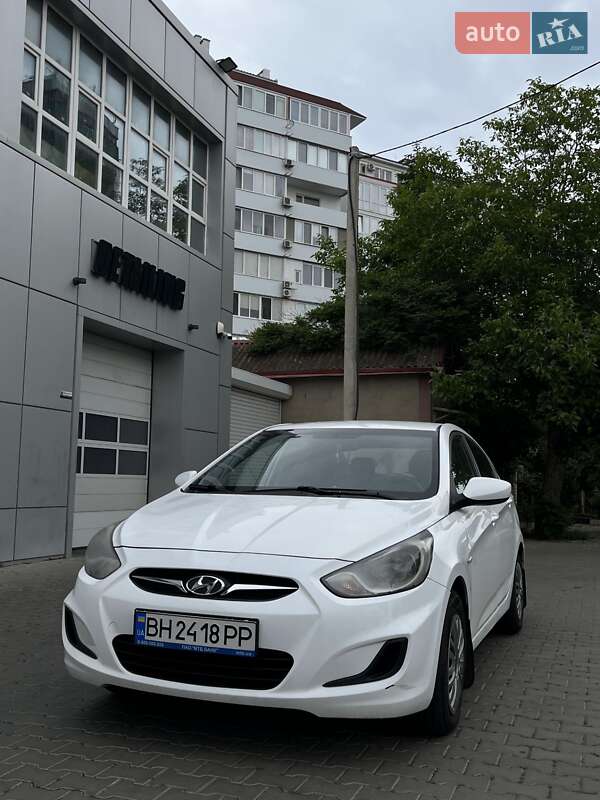 Седан Hyundai Accent 2011 в Одесі