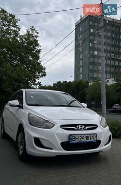 Седан Hyundai Accent 2011 в 