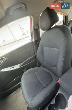 Седан Hyundai Accent 2012 в 